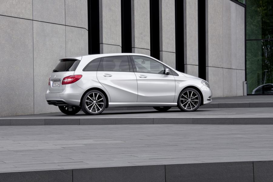  Mercedes-Benz B-Class 2011 года  (фото 127 из 204)